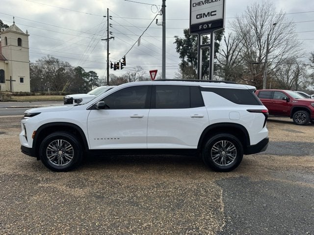 2025 Chevrolet Traverse LT