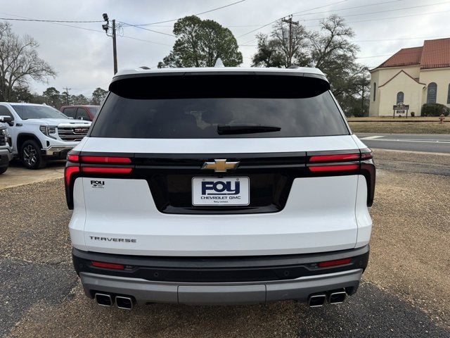 2025 Chevrolet Traverse LT