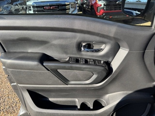 2019 Nissan Titan SV