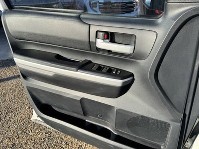 2014 Toyota Tundra 4WD Truck SR5